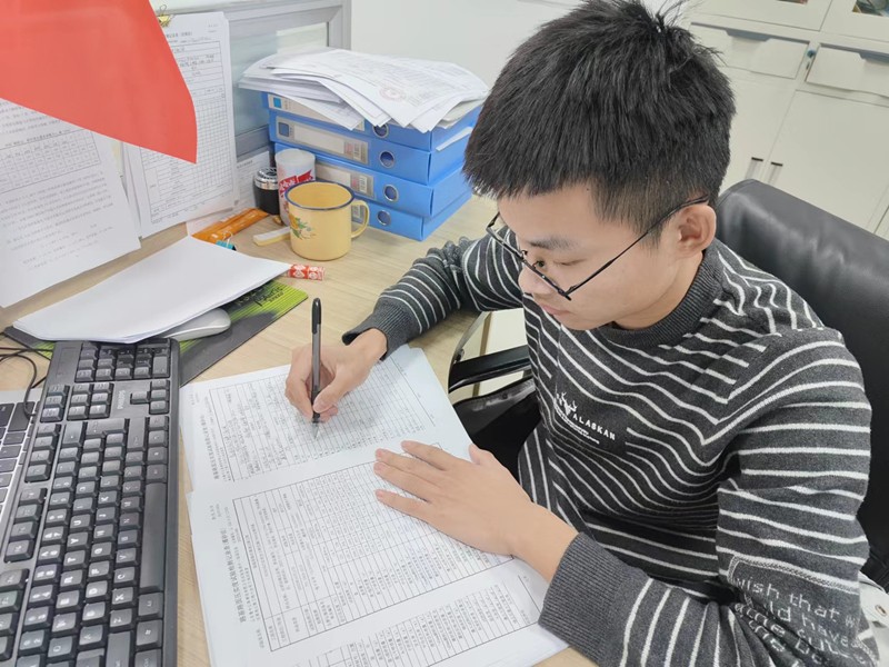 拋開雜念  努力向前——試驗(yàn)檢測(cè)工作有感