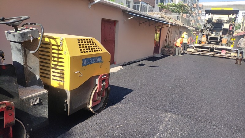 歷山小區(qū)內(nèi)部道路瀝青路面施工