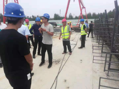 青蘭項目部總監(jiān)辦、駐地辦對我部試驗梁工作進行現(xiàn)場檢測