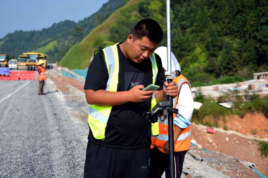 奮斗的青春——公路建設(shè)者