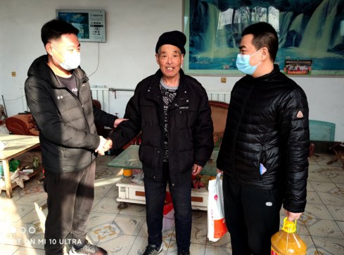 組織關(guān)愛暖心頭—— 暨魯中公路第三工程公司走訪慰問困難職工活動(dòng)一瞥