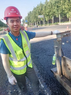 戰(zhàn)高溫、斗酷暑、保質(zhì)量、拼進(jìn)度
